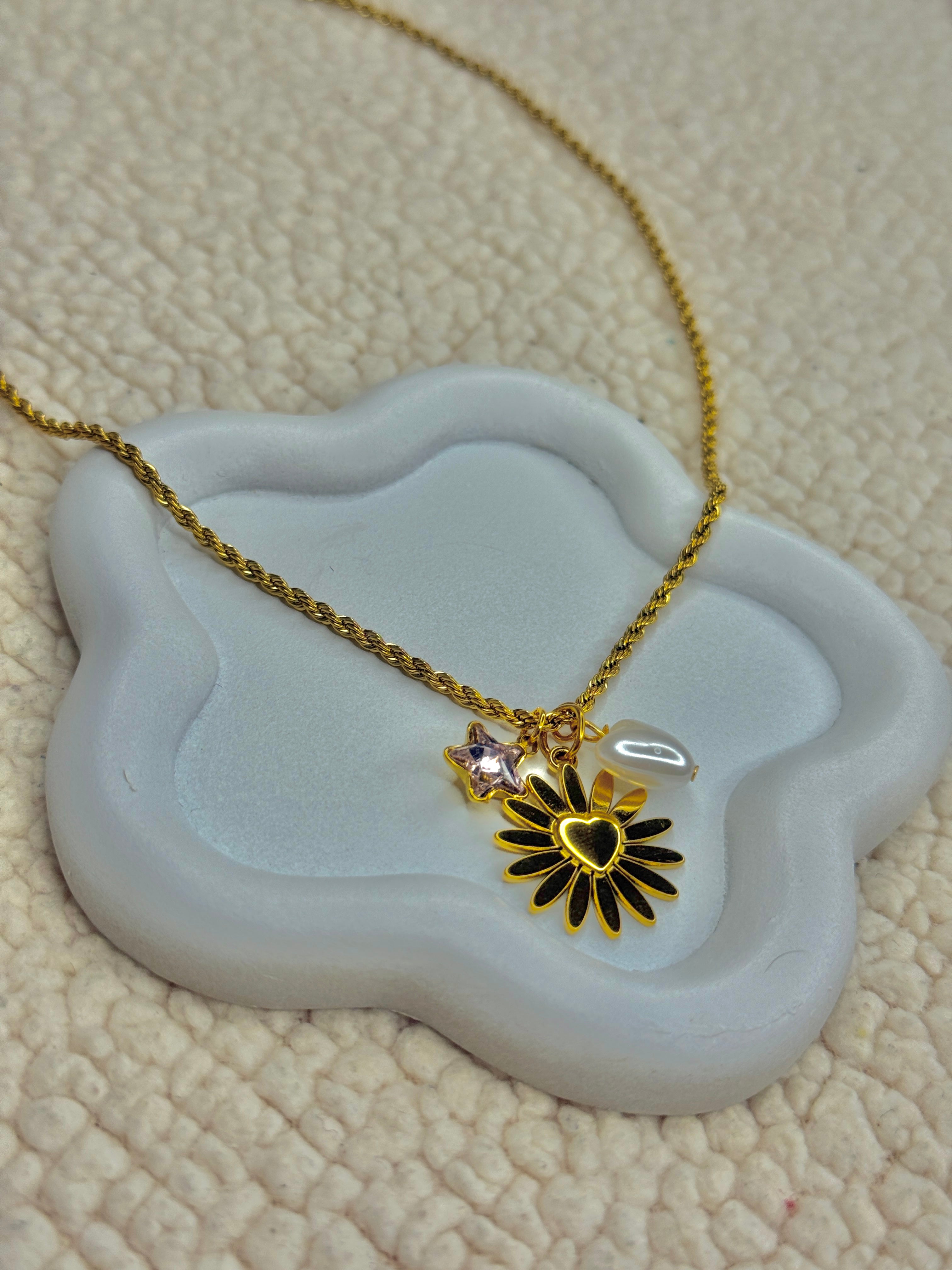 Hope necklace⭐️🤍🌼