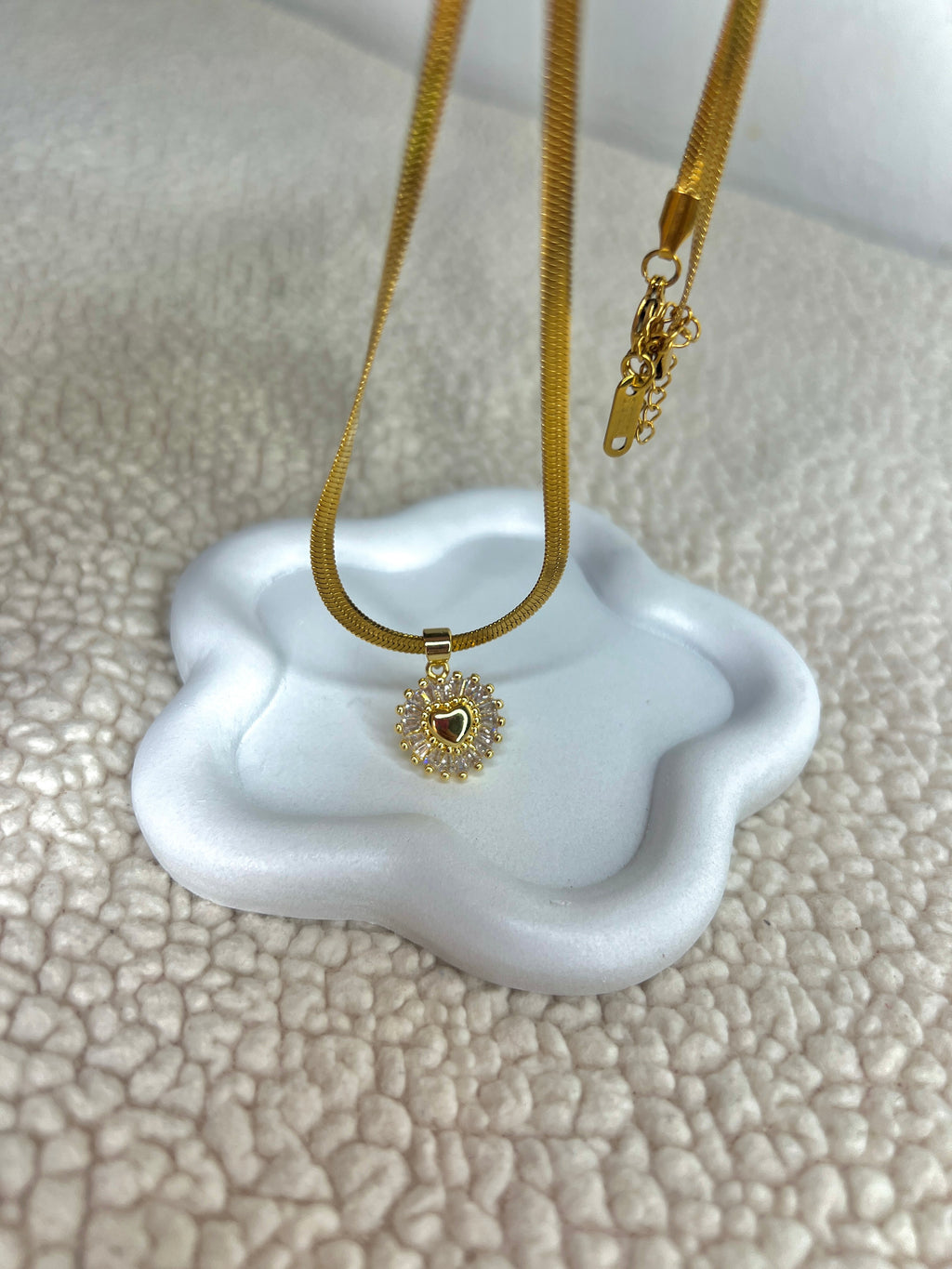 Shiny necklace