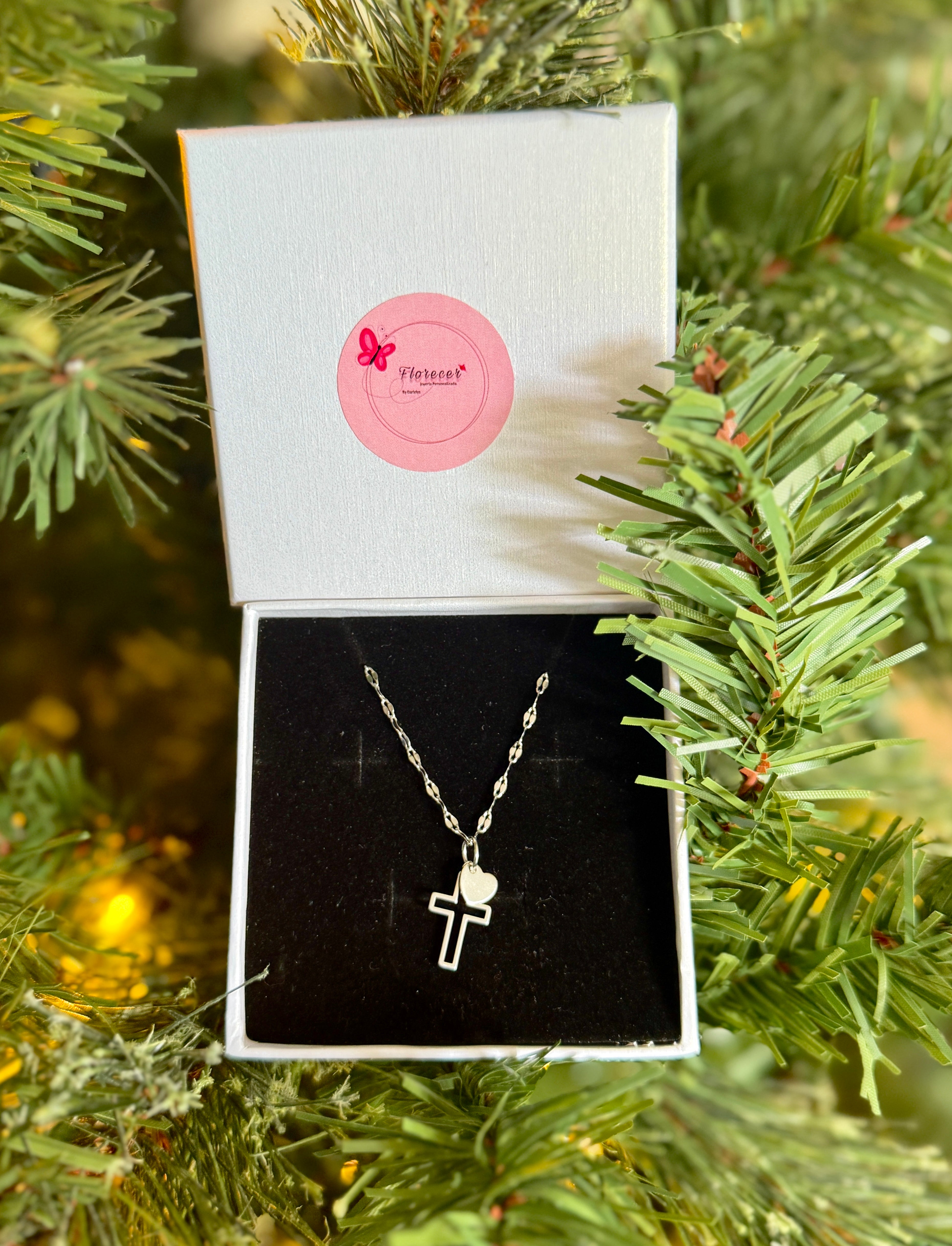 Fé Collection necklace