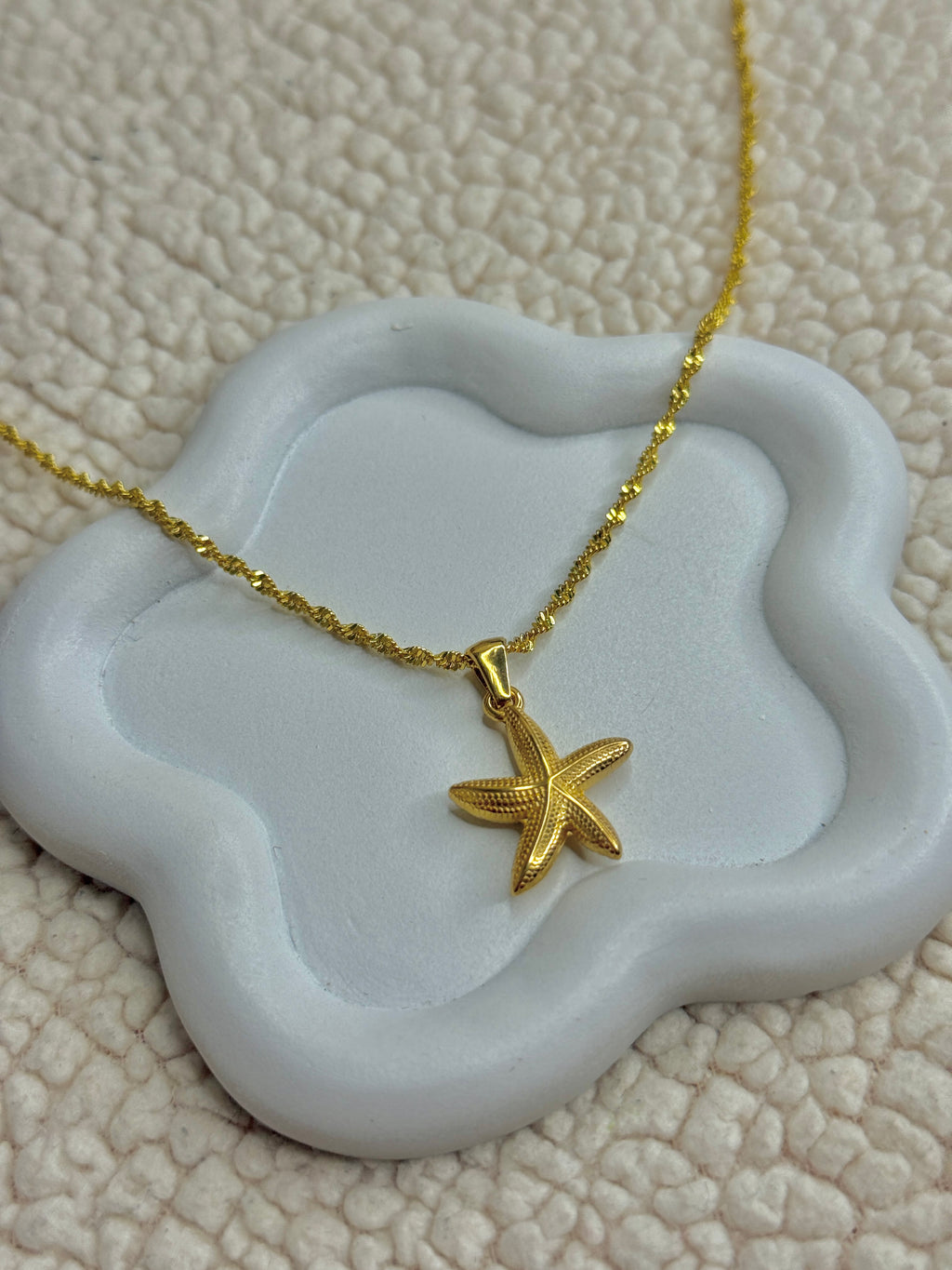Starfish necklace