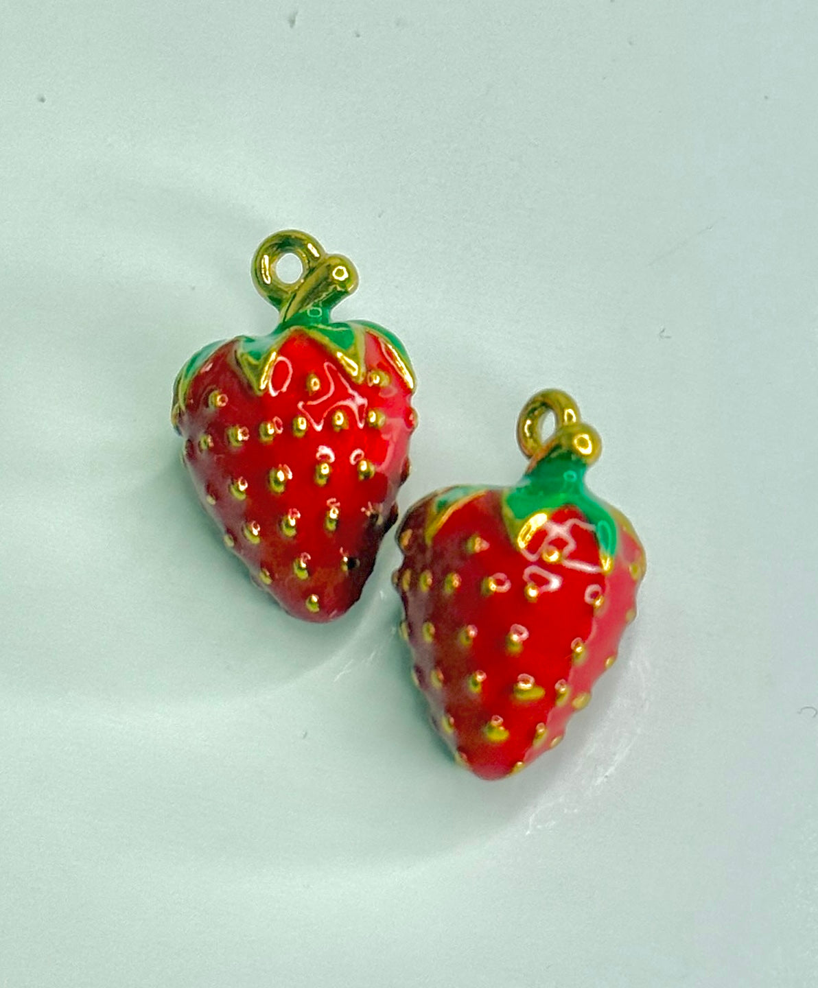 Strawberry charm 🍓