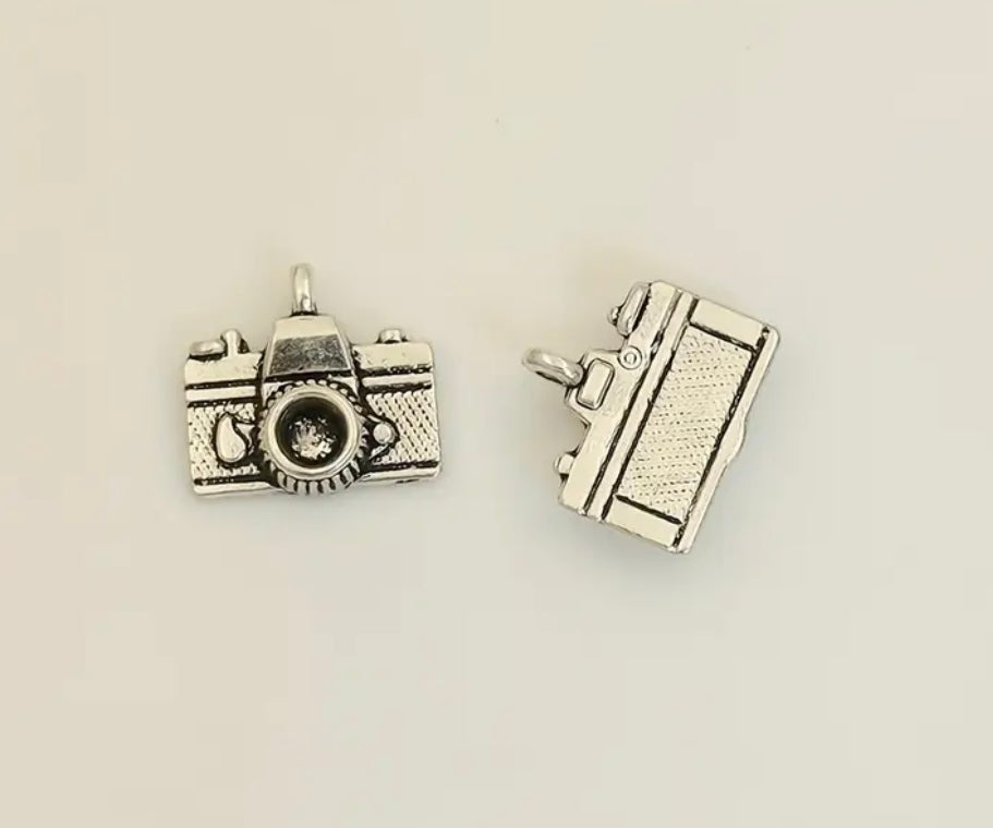 Silver camera Charm 📷