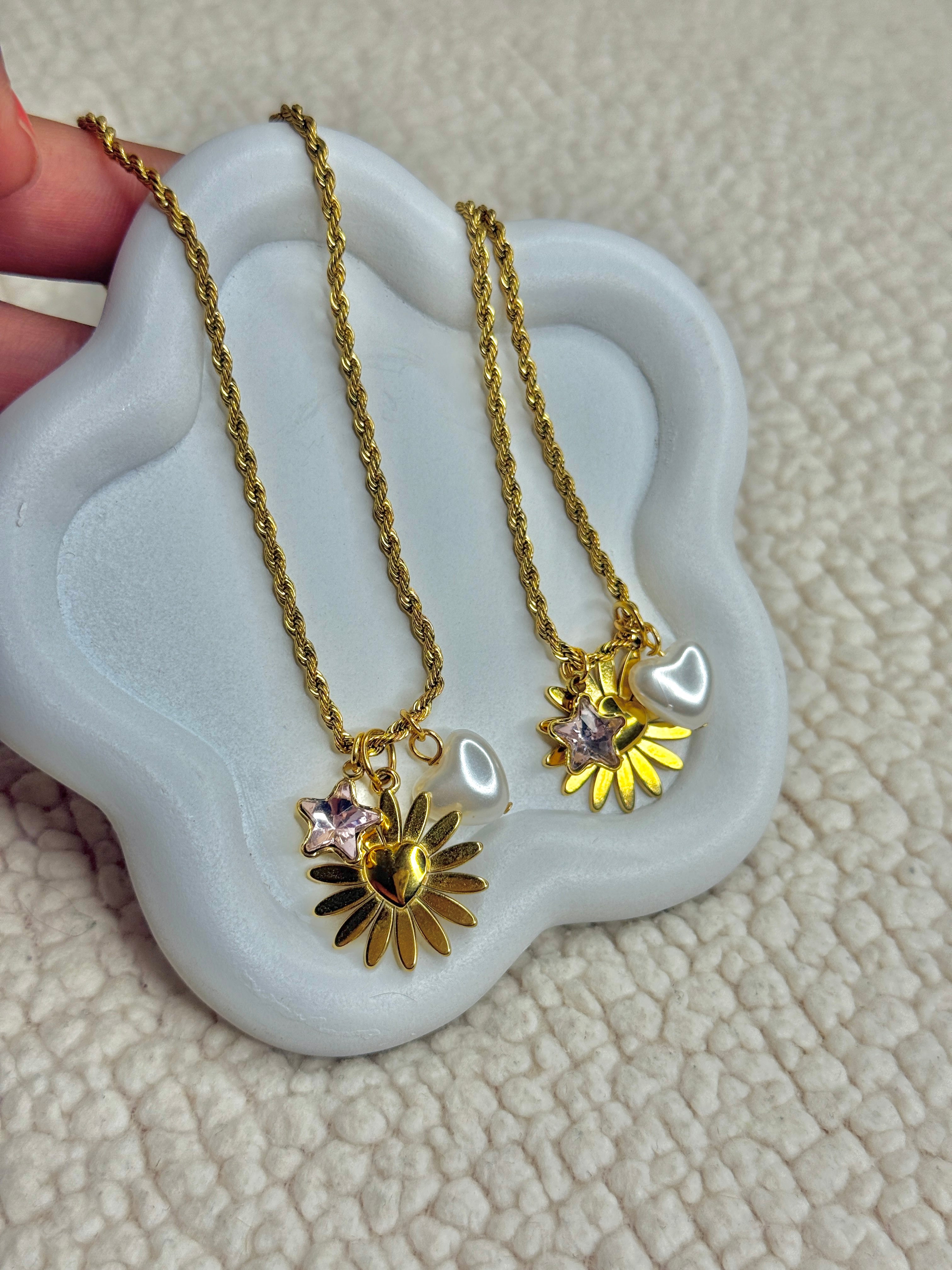 Hope necklace⭐️🤍🌼